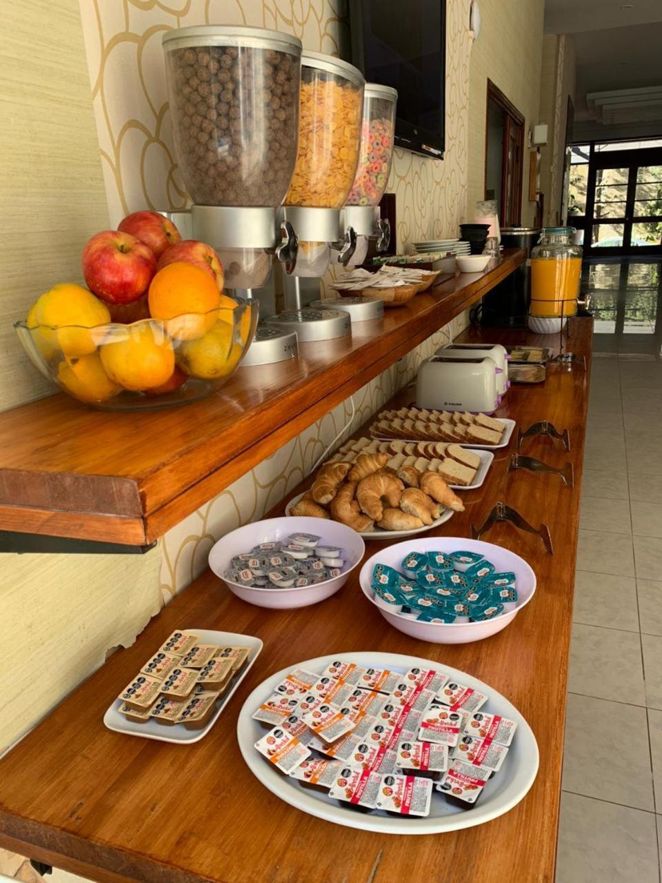 Bagu Pinamar Hotel 外观 照片